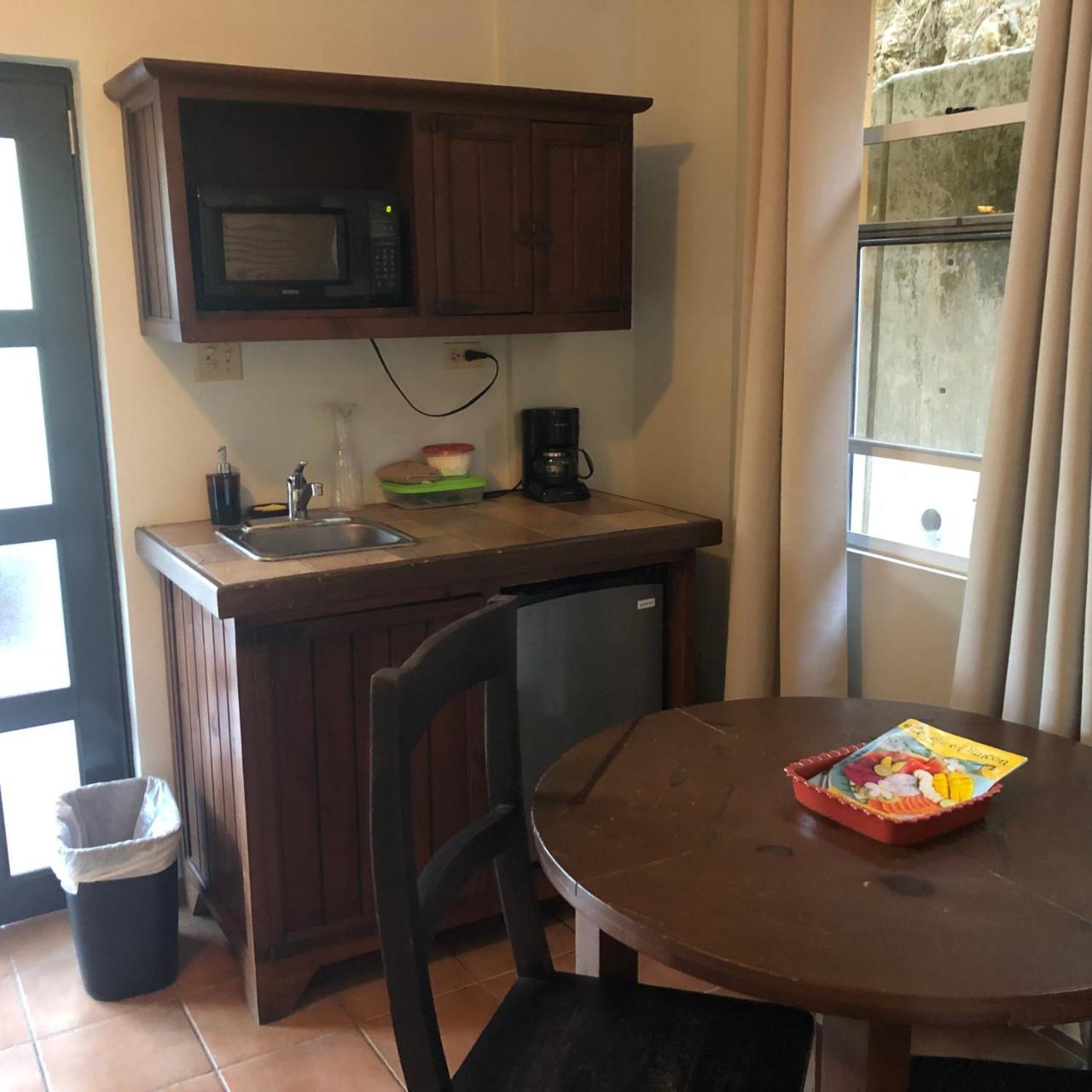 Las Palmas Inn رينكون المظهر الخارجي الصورة